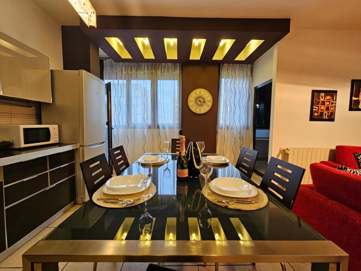 Center Apartment Easy_Luxury Tirana Buitenkant foto