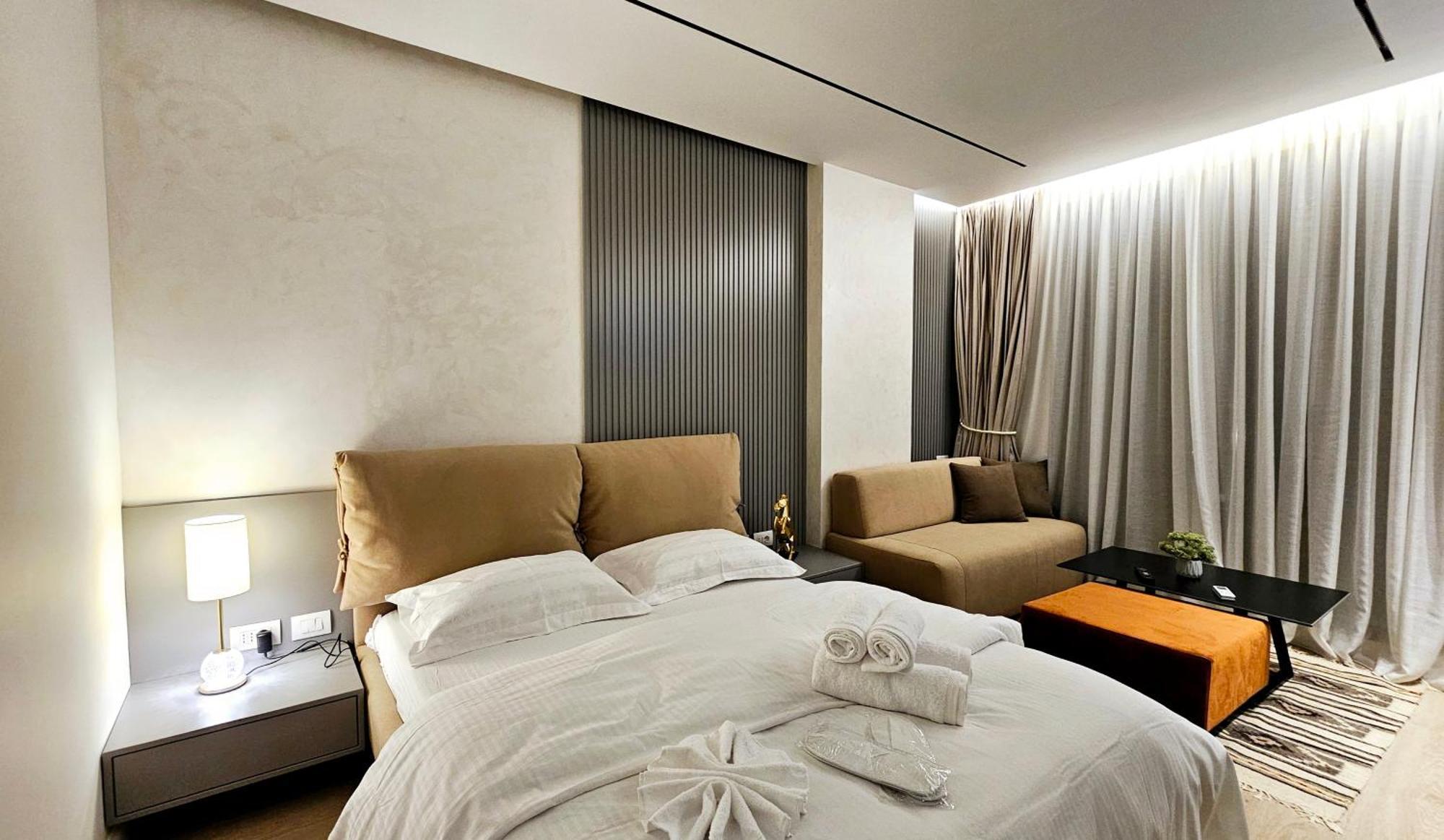 Center Apartment Easy_Luxury Tirana Buitenkant foto