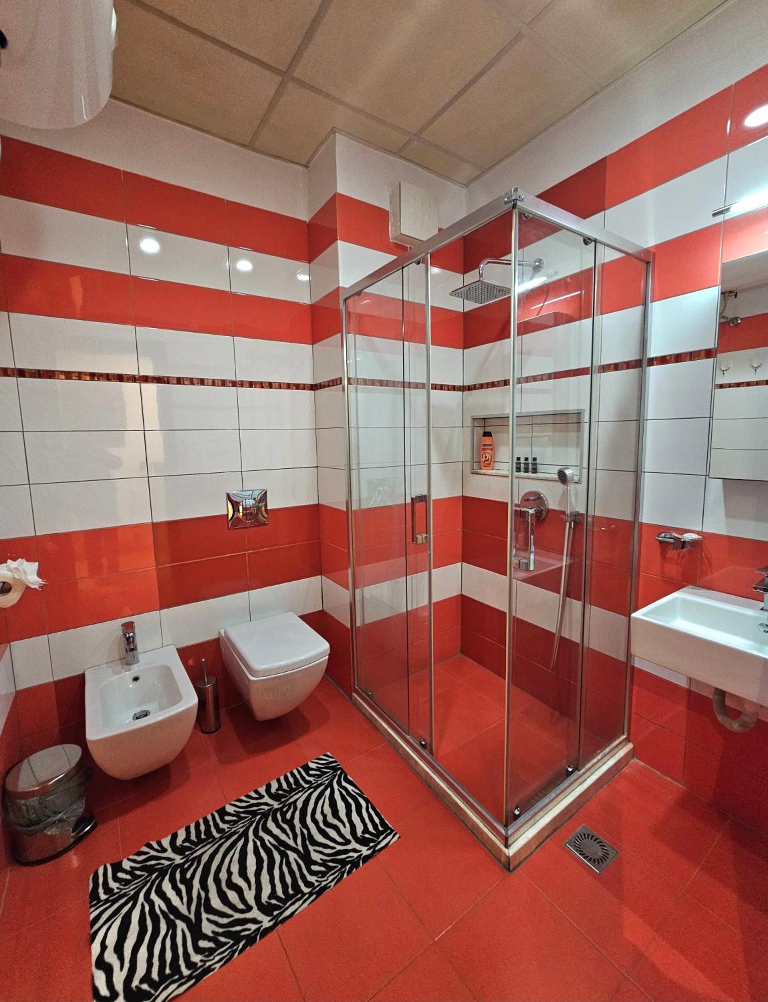 Center Apartment Easy_Luxury Tirana Buitenkant foto