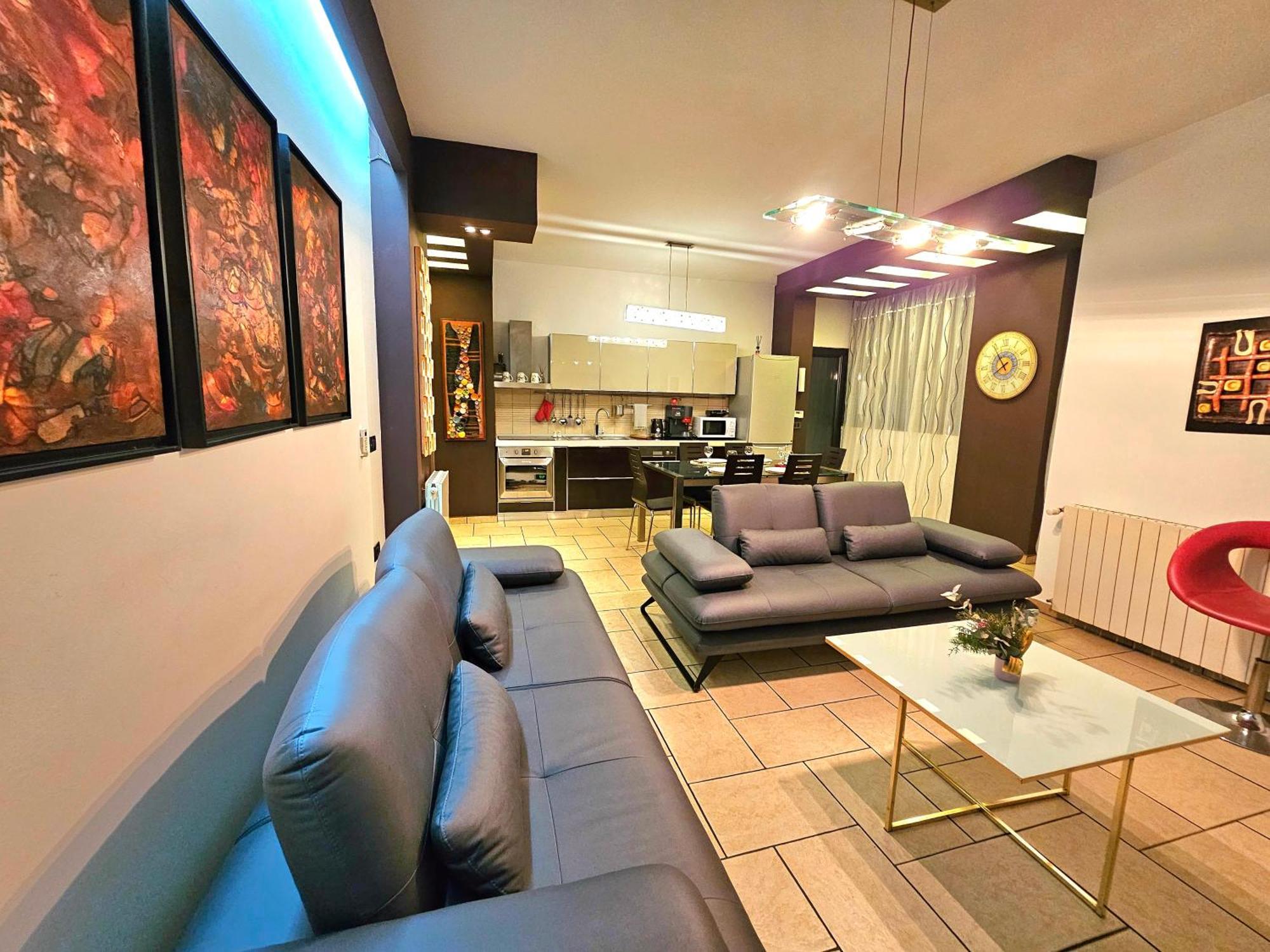 Center Apartment Easy_Luxury Tirana Buitenkant foto